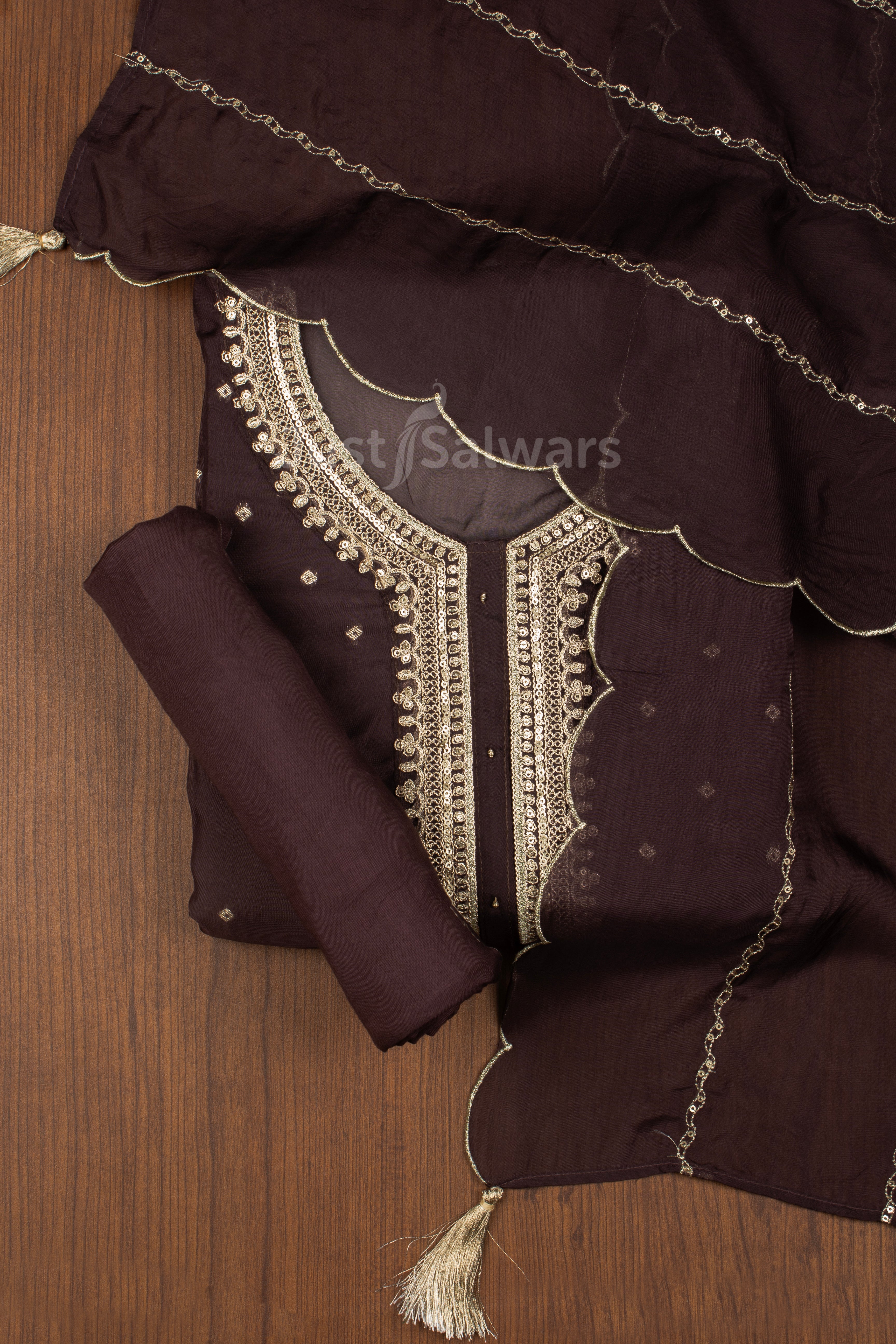 Unstitched salwar outlet materials